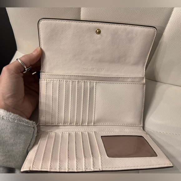 Michael Kors Jet set wallet - Picture 3 of 3